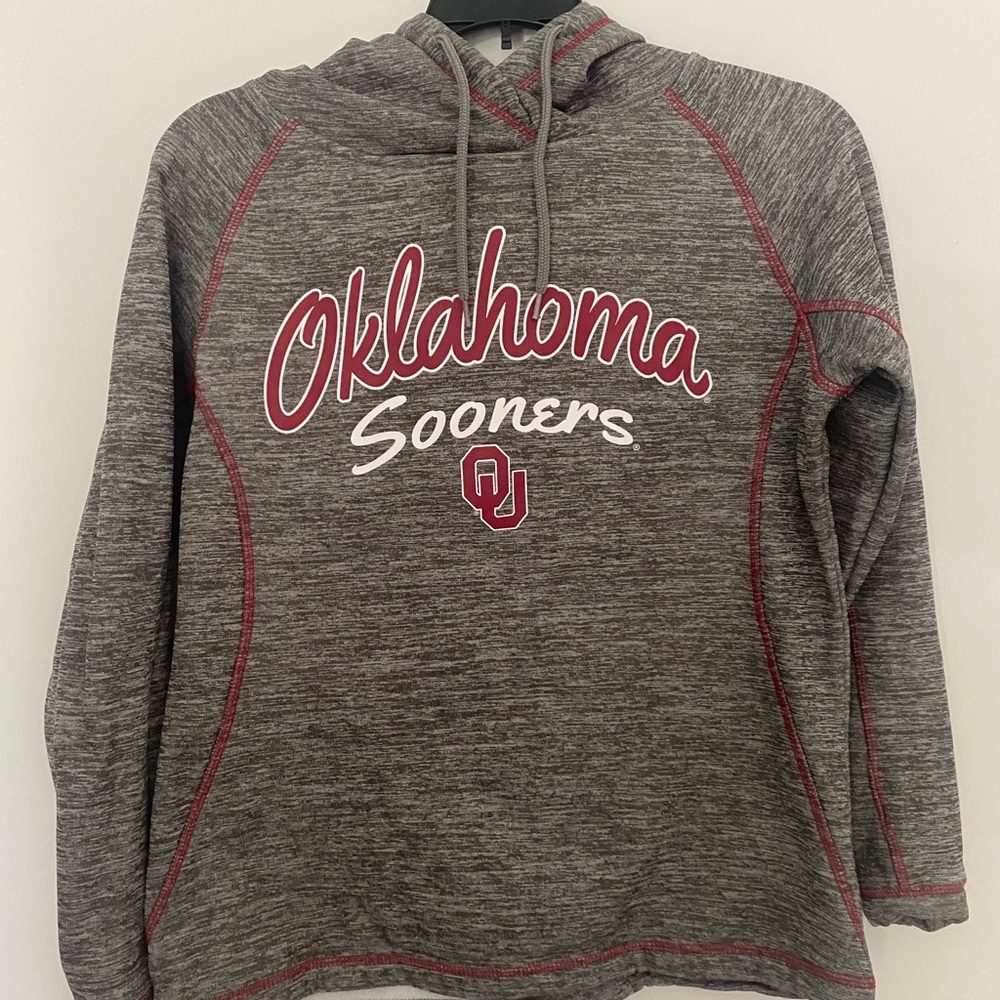 Women’s Sooners sweater size S